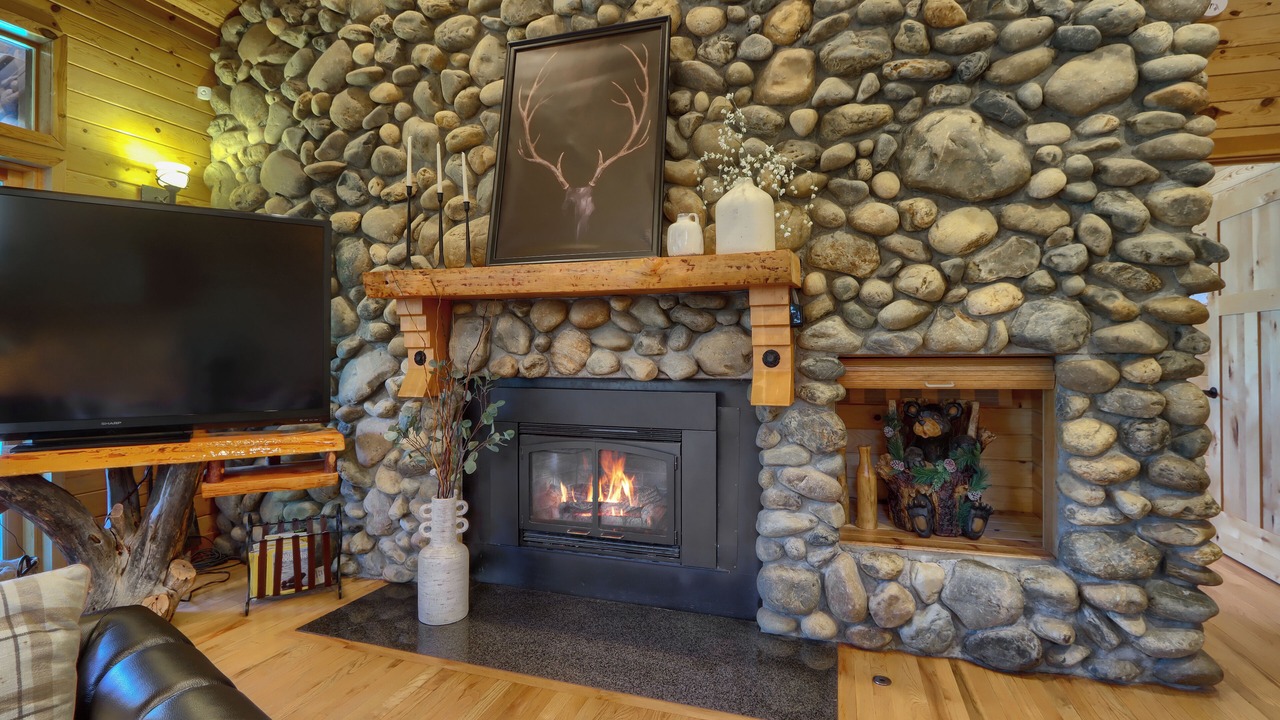 Photo of Livingroom in Bass Lake