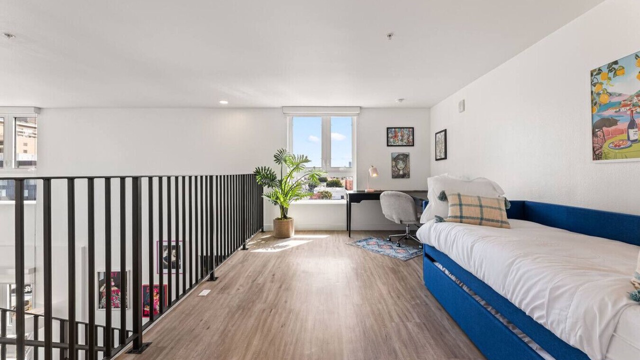 Photo of Bedroom in Koreatown