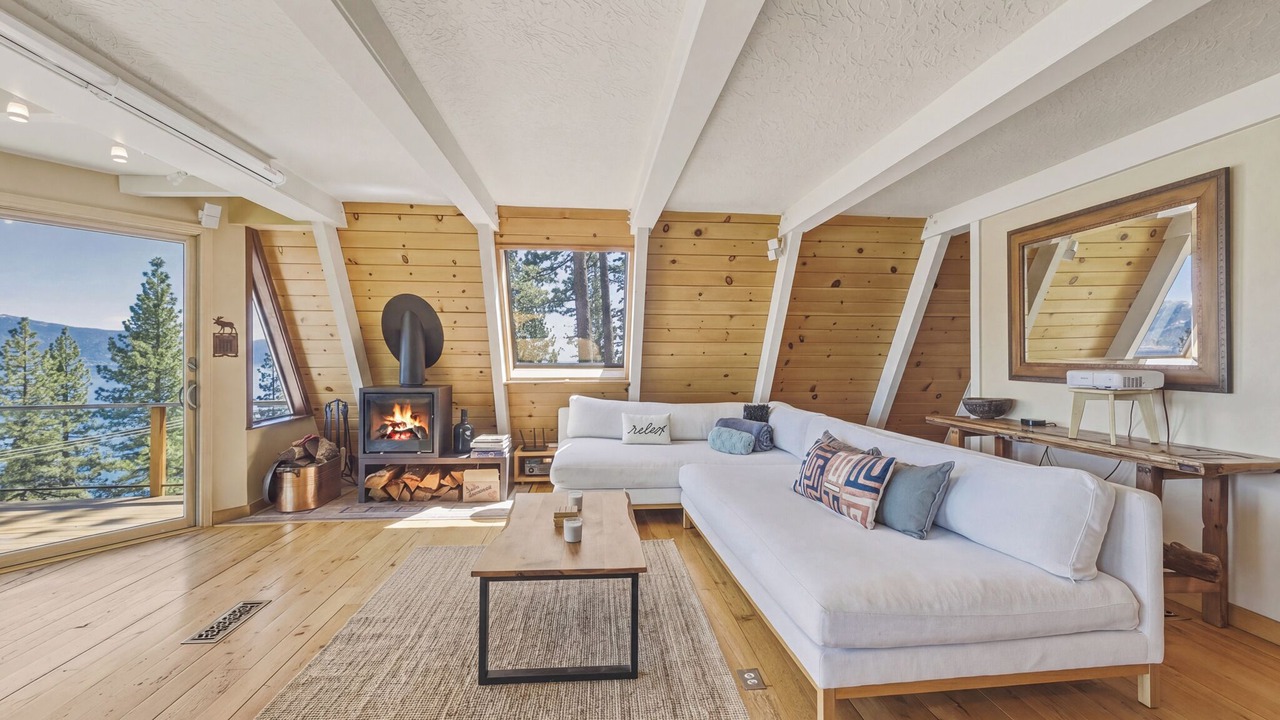 Photo of Livingroom in Crystal Bay