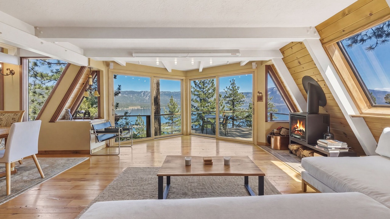 Photo of Livingroom in Crystal Bay