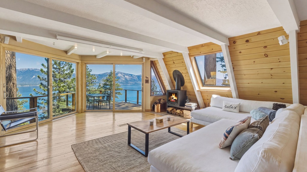 Photo of Livingroom in Crystal Bay