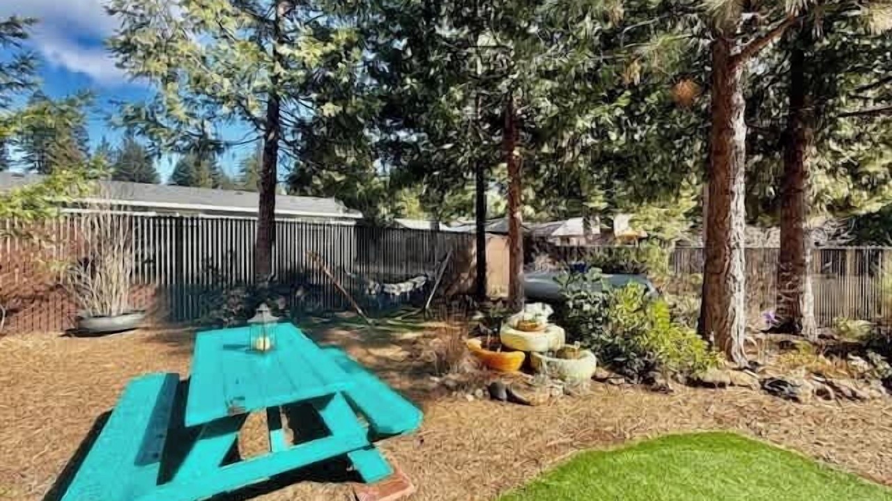 Photo of Outdoor in Hamilton Branch