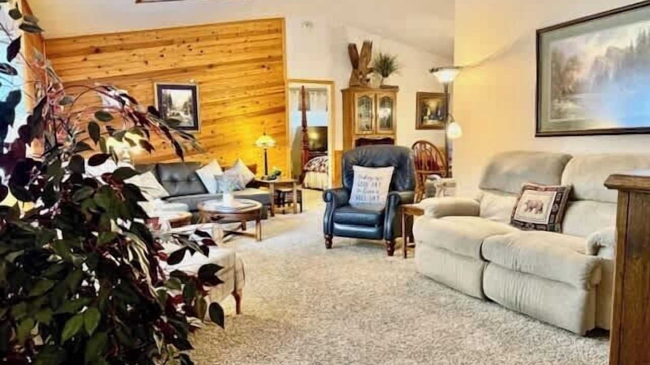 Photo of Livingroom in Hamilton Branch