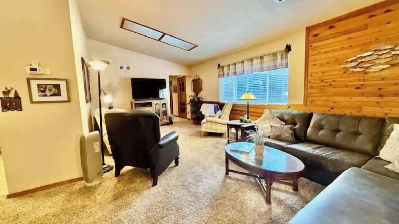 Photo of Livingroom in Hamilton Branch
