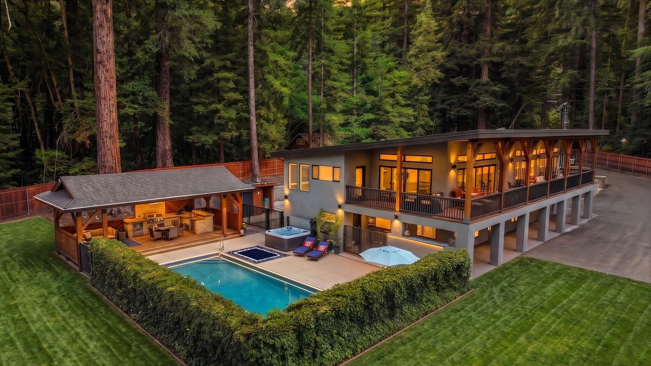 Photo of Outdoor in Redway