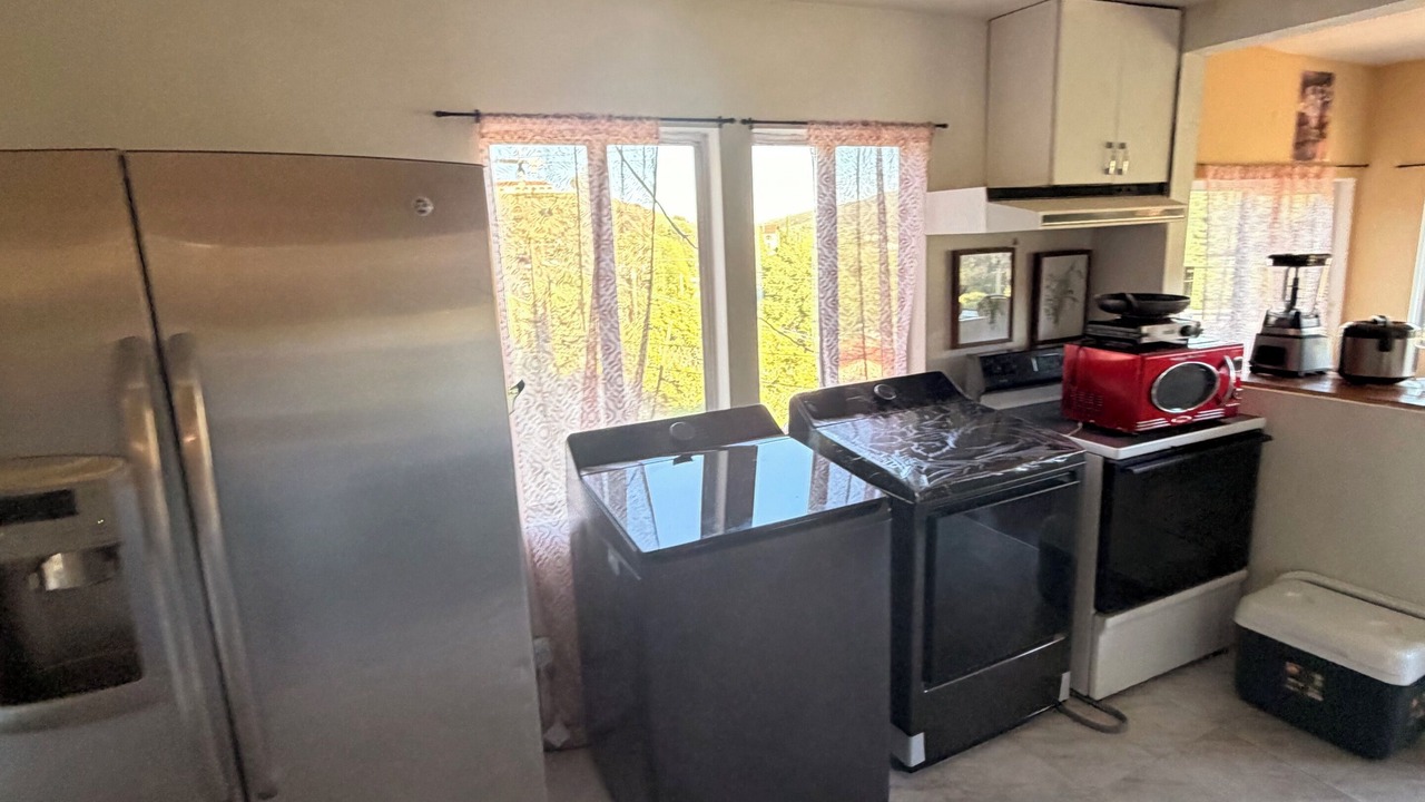 Photo of Kitchen in Lake Hughes