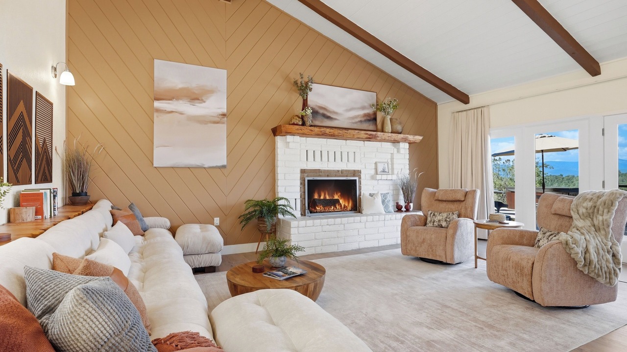 Photo of Livingroom in Coarsegold