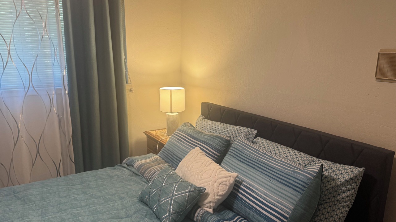 Photo of Bedroom in Raisin