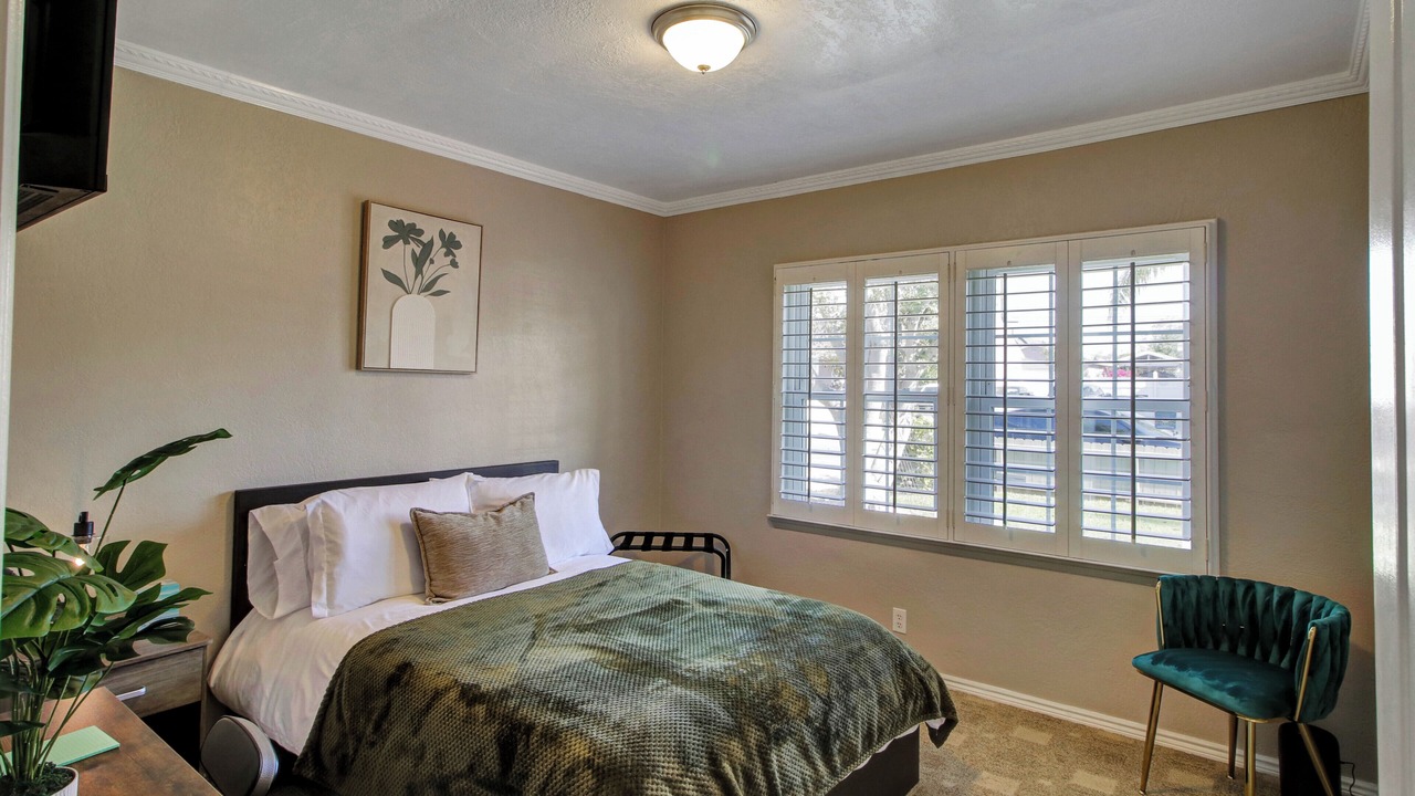 Photo of Bedroom in Del Aire