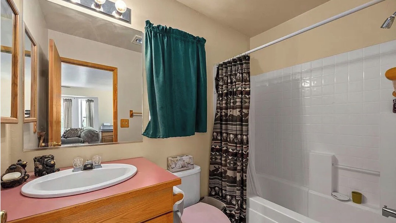 Photo of Bathroom in Kernville