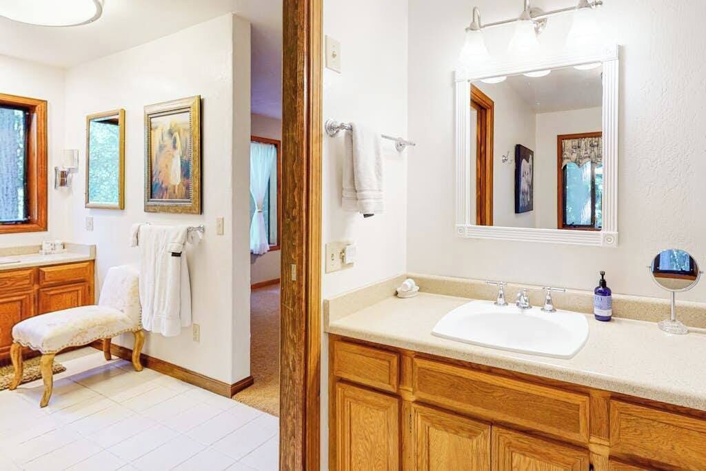 Photo of Bedroom in Cazadero