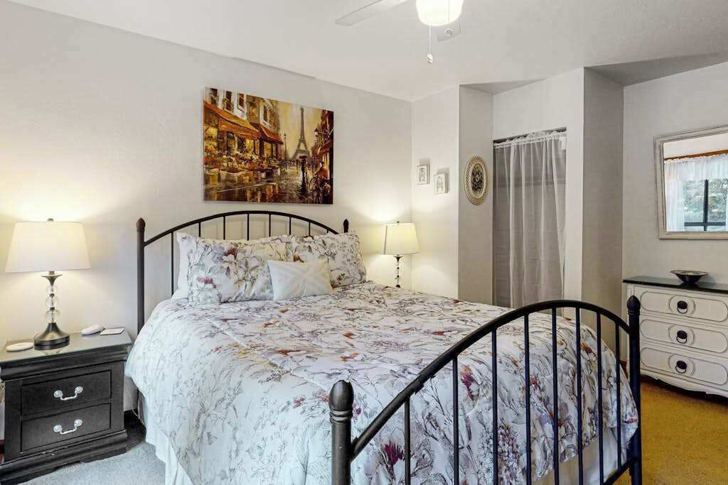 Photo of Bedroom in Cazadero