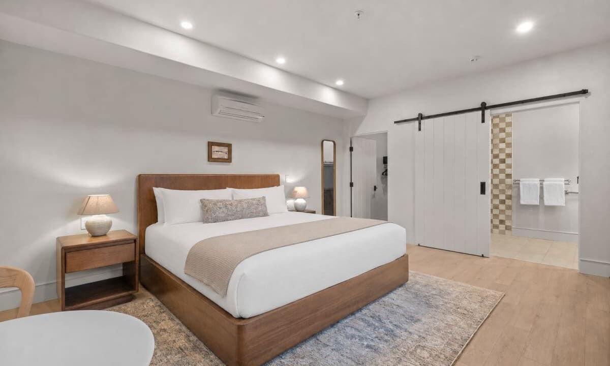Photo of Bedroom in Eastside Santa Cruz