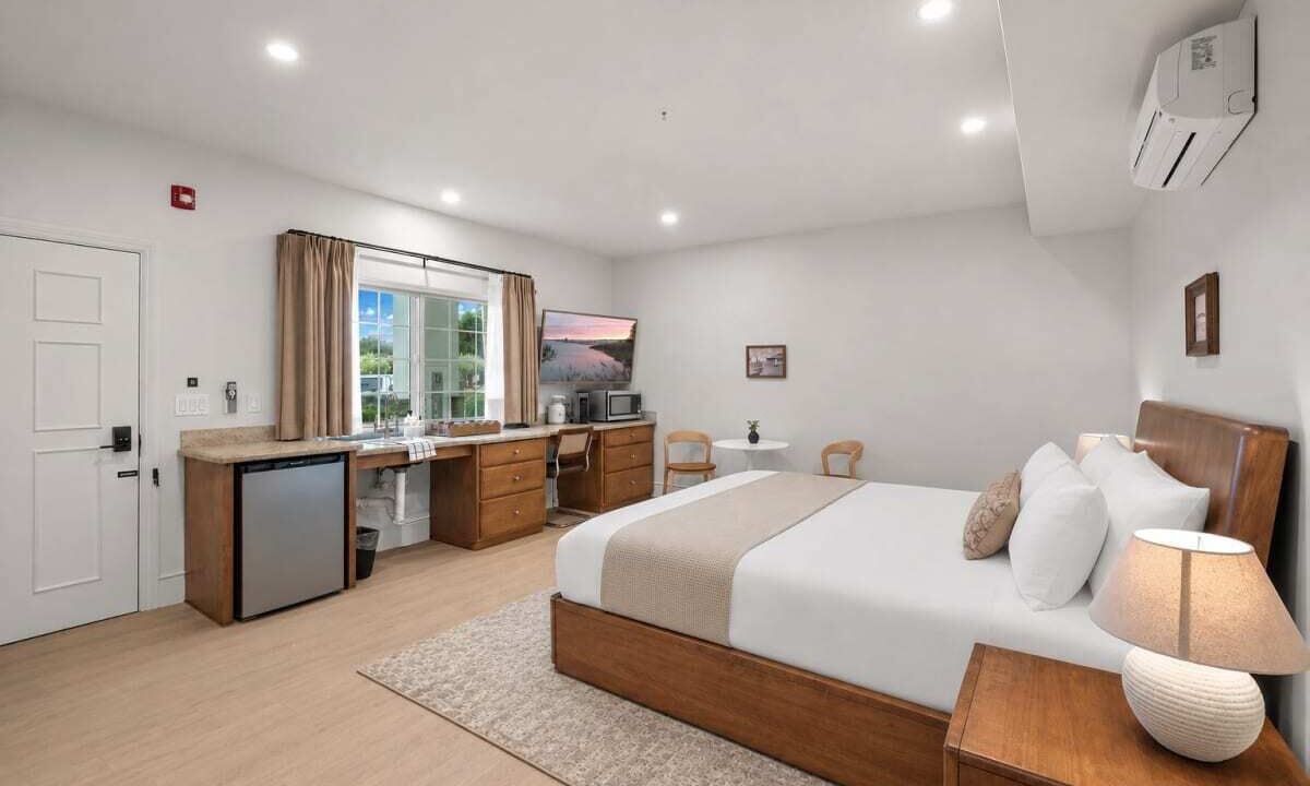 Photo of Bedroom in Eastside Santa Cruz