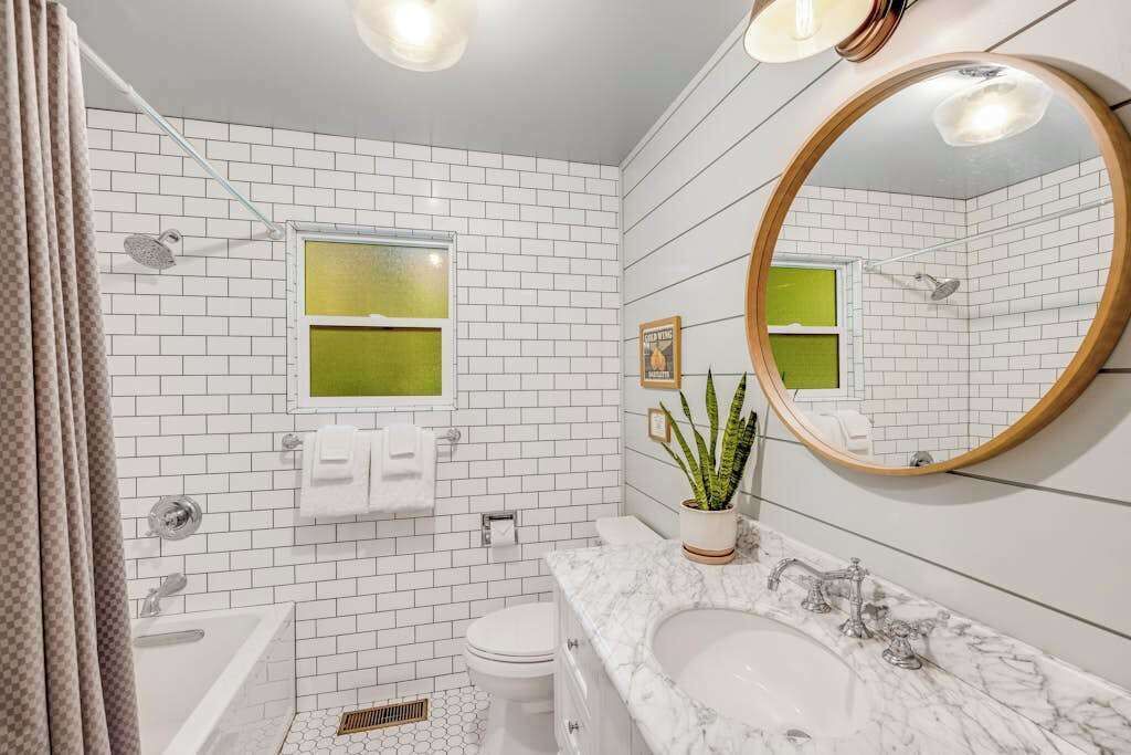 Photo of Bathroom in Cazadero