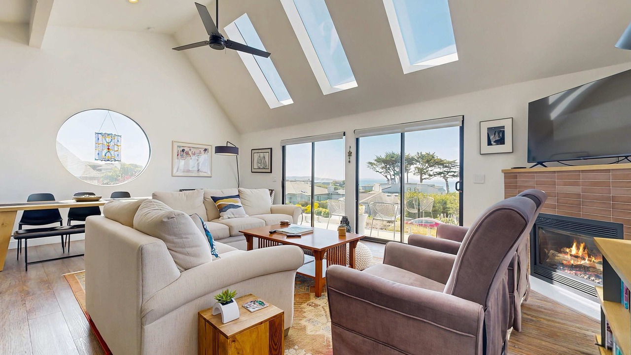 Photo of Livingroom in Bodega Bay