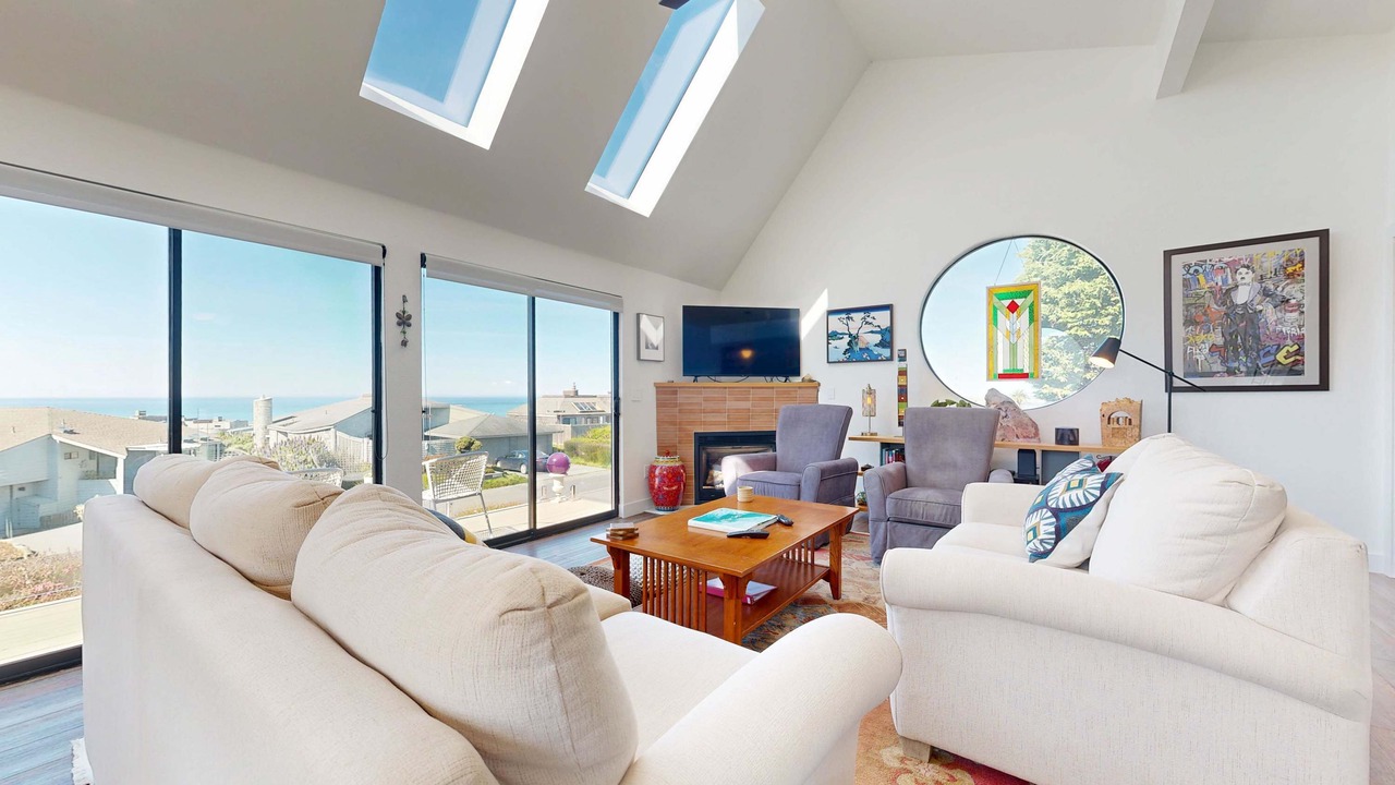 Photo of Livingroom in Bodega Bay