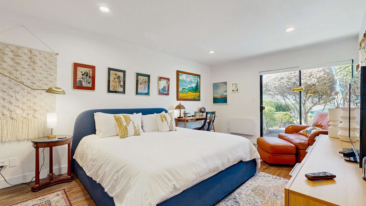 Photo of Bedroom in Bodega Bay