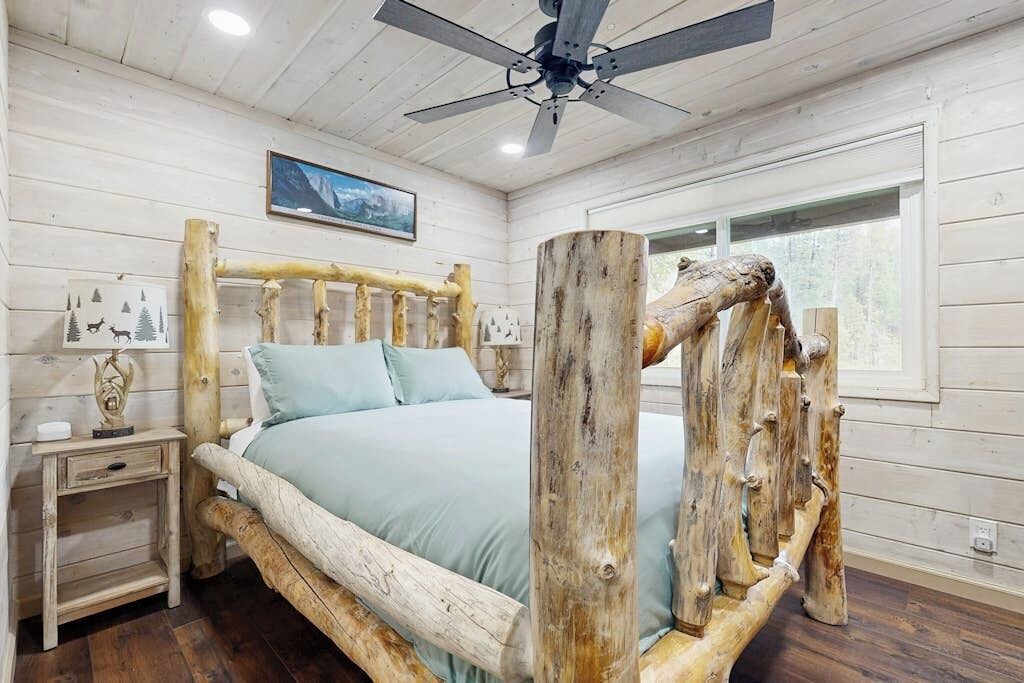 Photo of Bedroom in Bass Lake