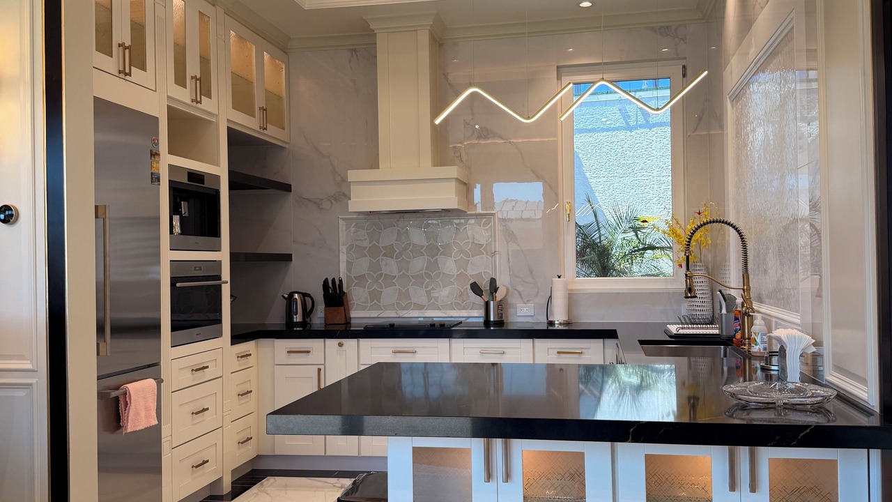 Photo of Kitchen in West of the Alameda