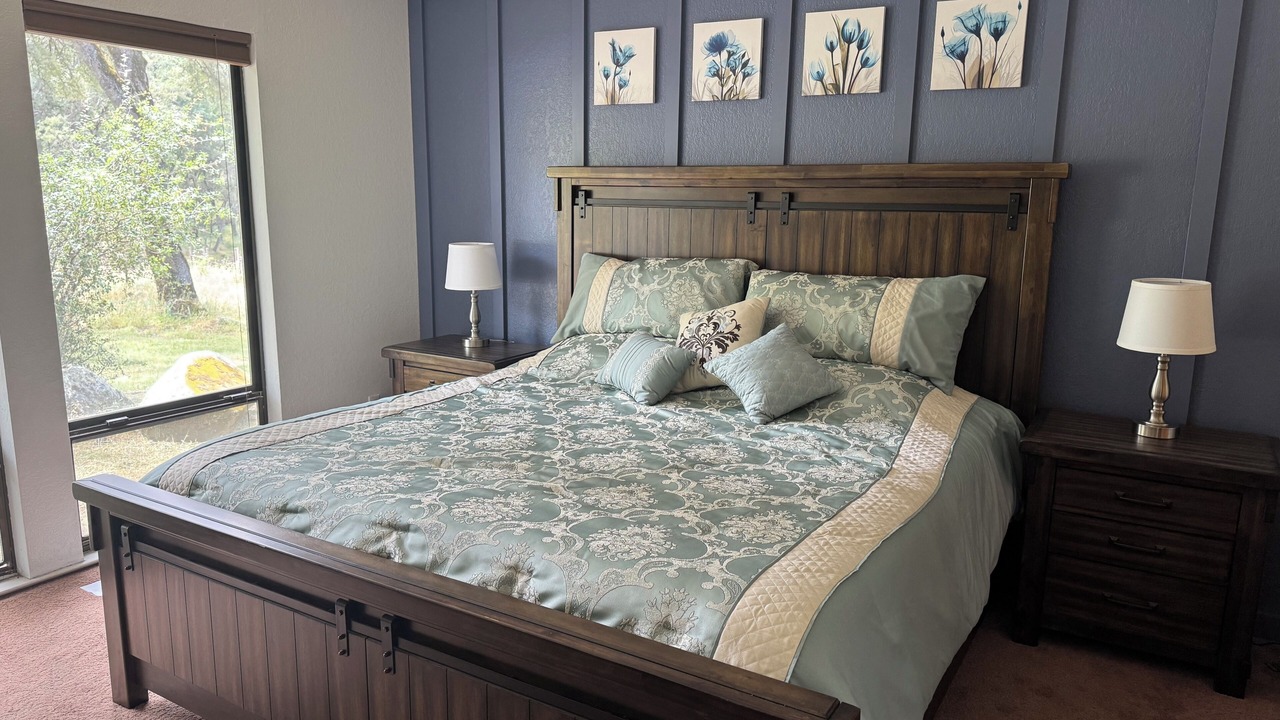 Photo of Bedroom in Penn Valley