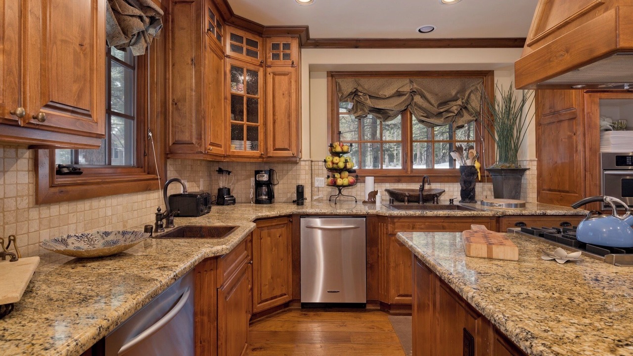 Photo of Kitchen in Mammoth Lakes