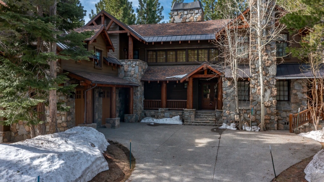 Photo of Outdoor in Mammoth Lakes
