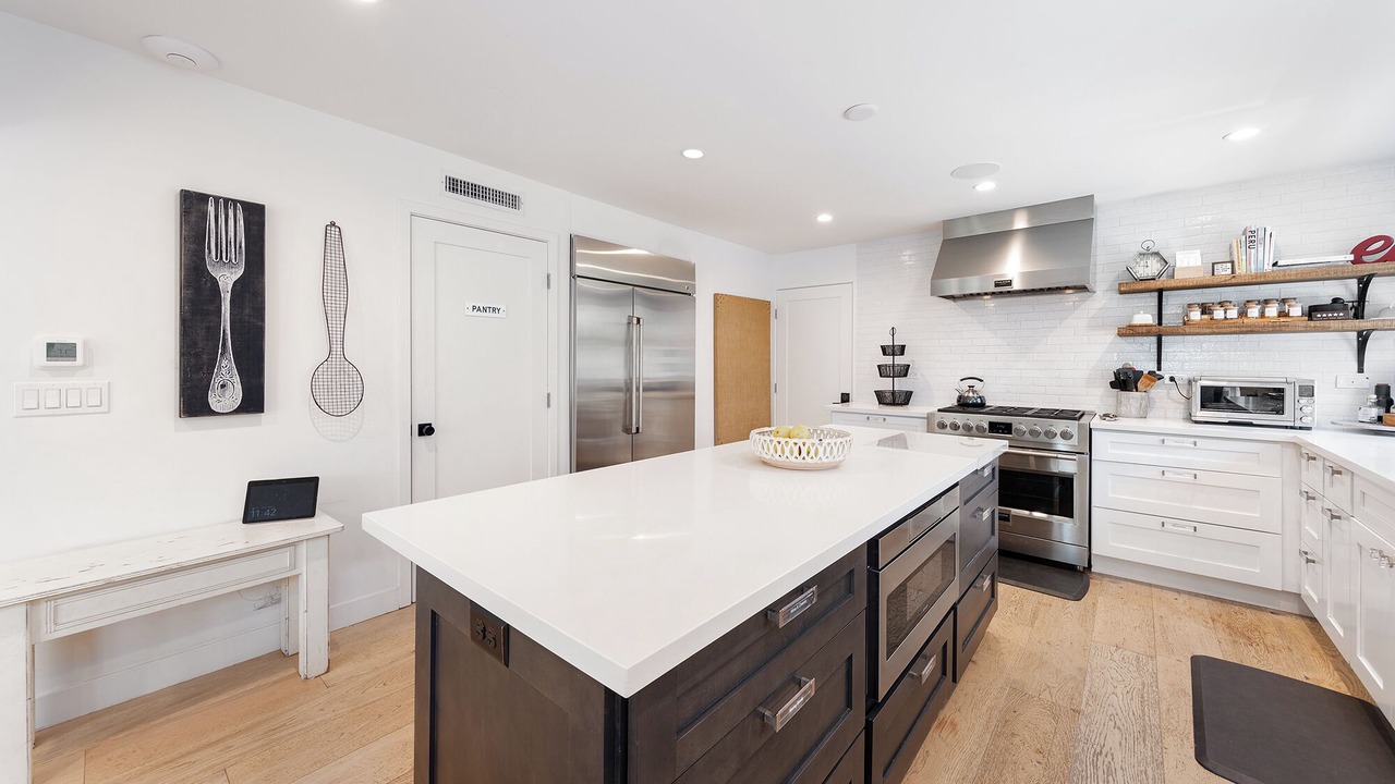 Photo of Kitchen in Marina Peninsula
