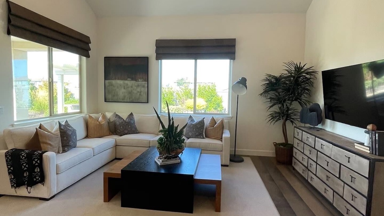 Photo of Livingroom in Roseville