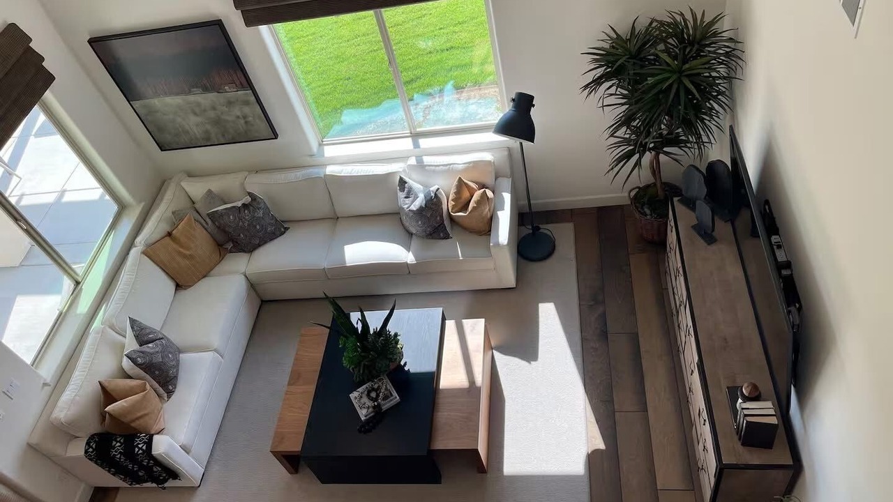 Photo of Livingroom in Roseville