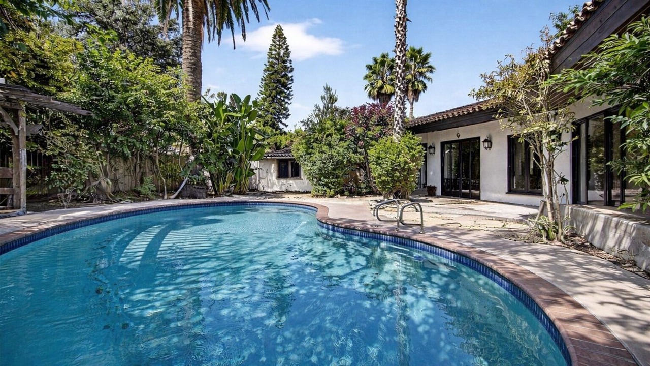 Photo of Outdoor in Van Nuys
