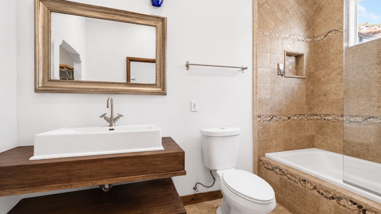 Photo of Bathroom in Van Nuys