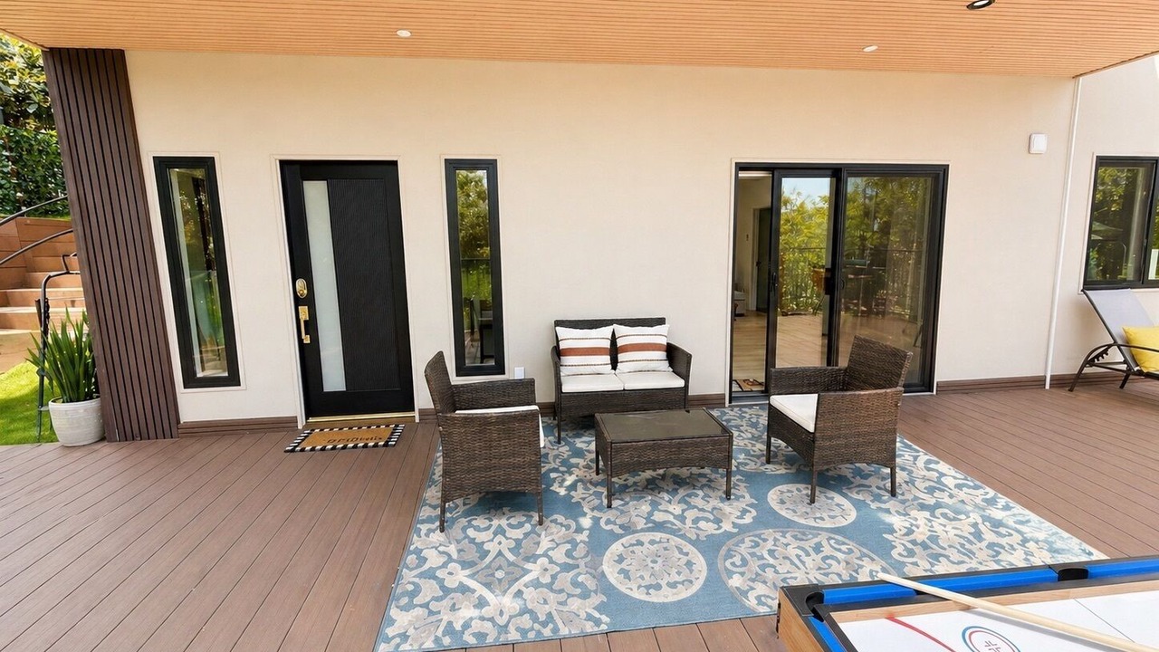 Photo of Patio Balcony in Silver Lake