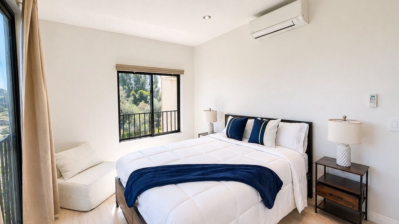 Photo of Bedroom in Silver Lake