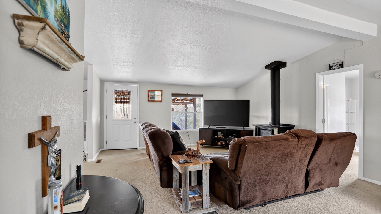 Photo of Bedroom in Tehachapi