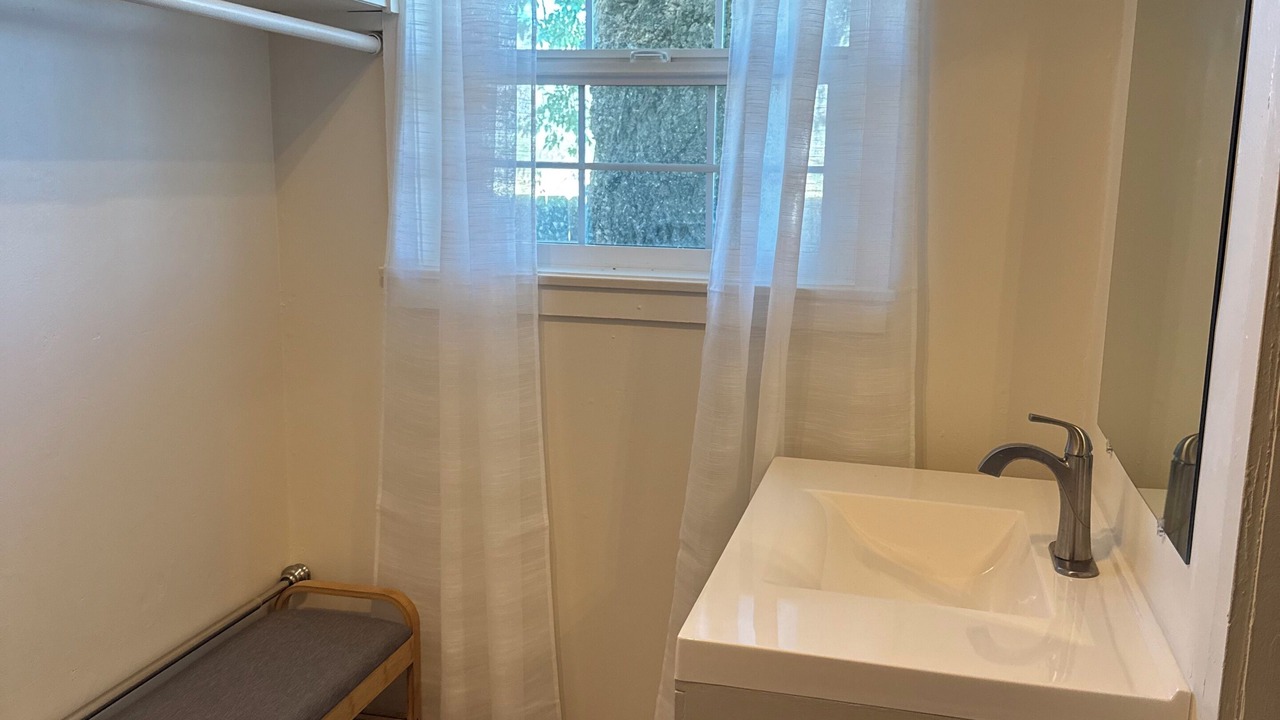 Photo of Bathroom in Bishop