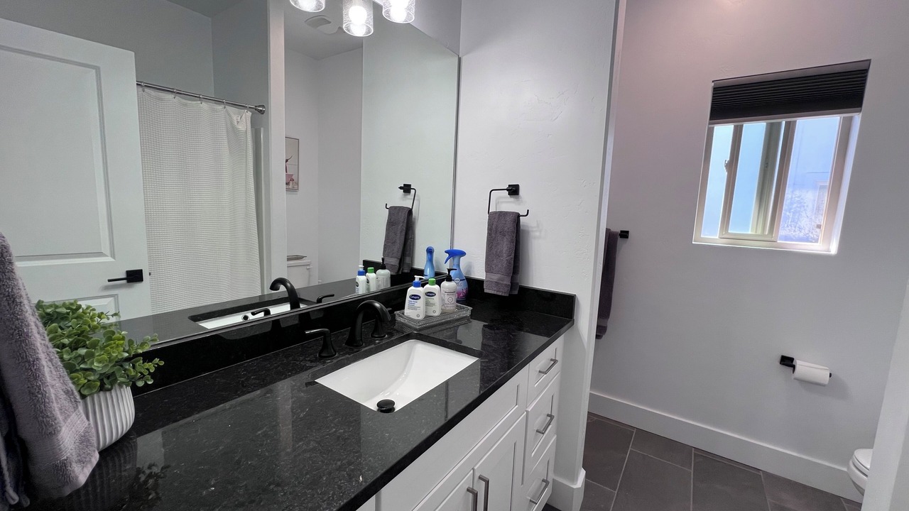 Photo of Bathroom in Winnemucca