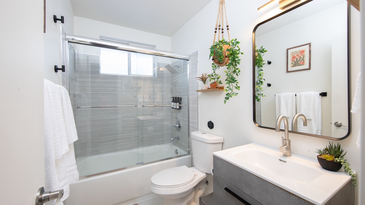 Photo of Bathroom in Hawthorne