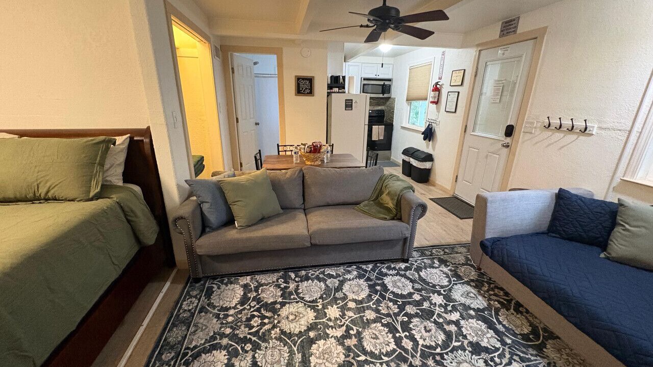 Photo of Livingroom in Yosemite West
