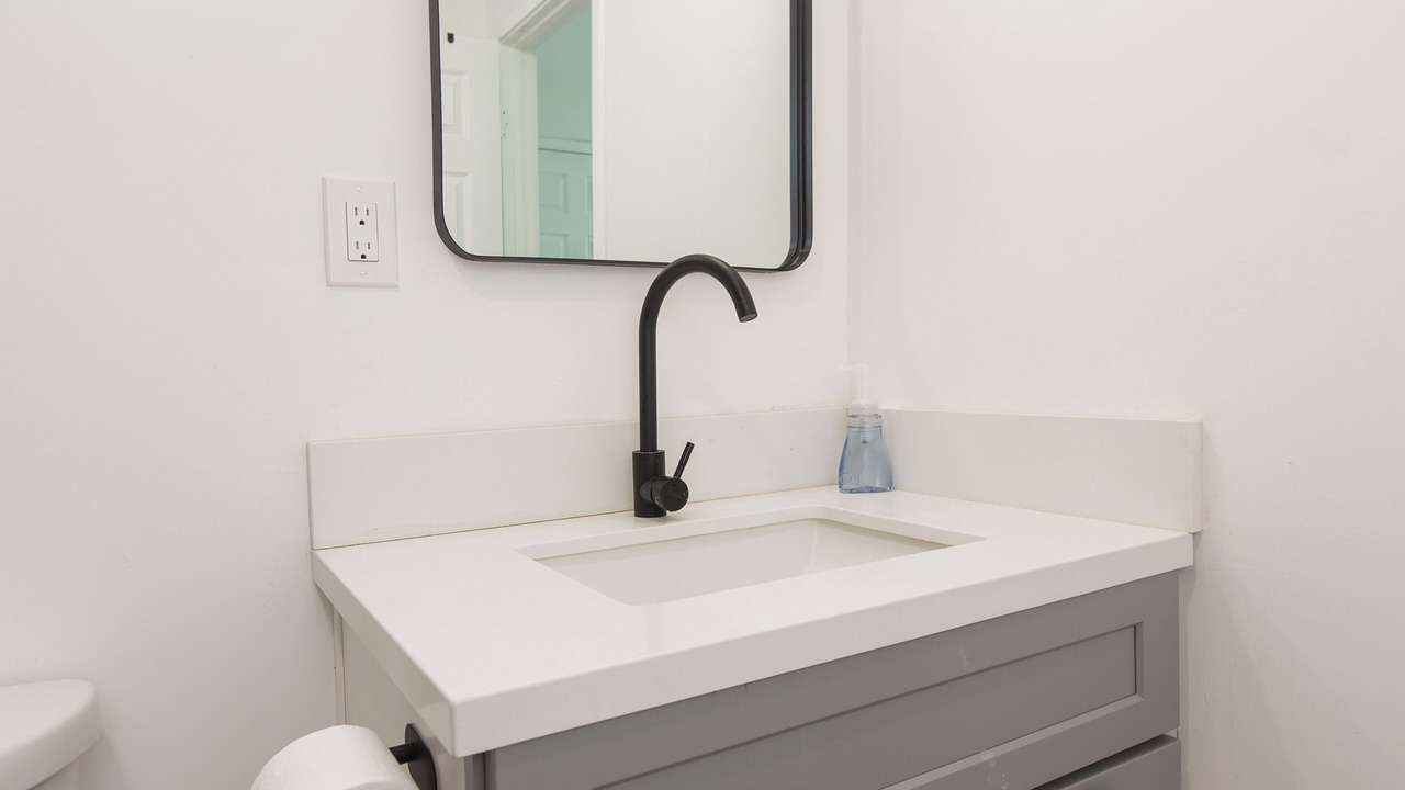 Photo of Bathroom in Valinda