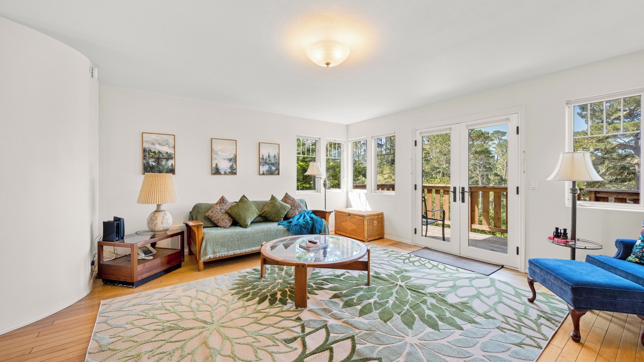 Photo of Livingroom in Lodge Hill