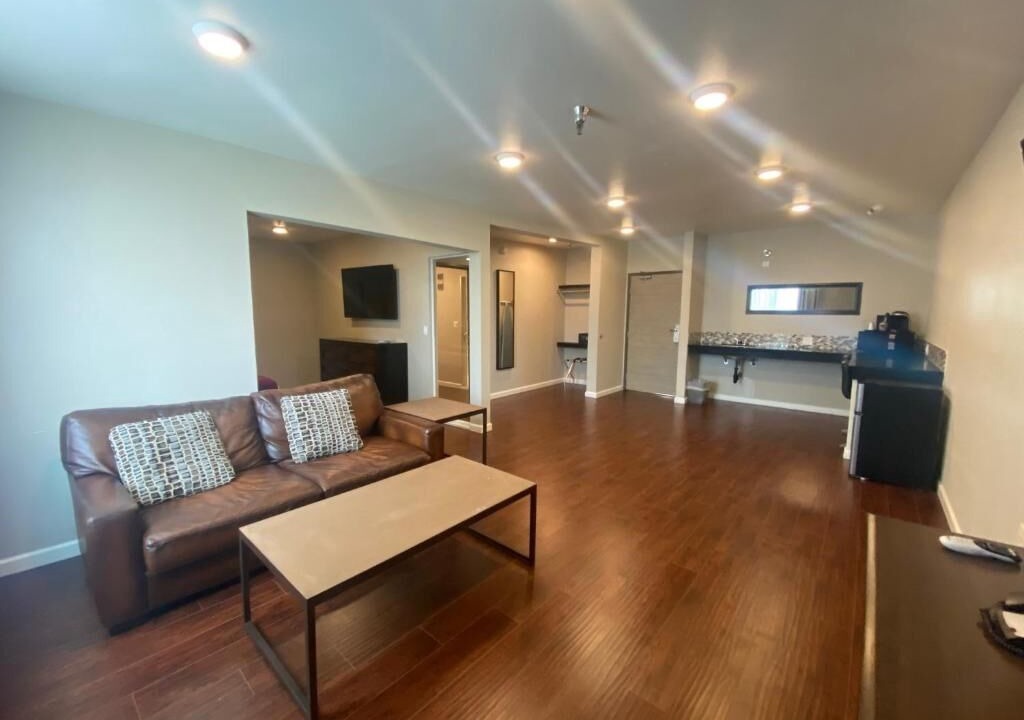Photo of Livingroom in Torrance