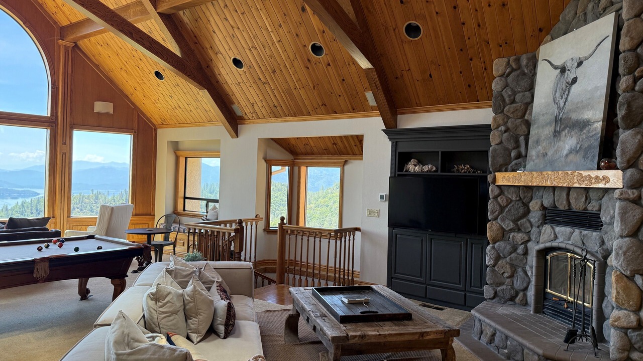 Photo of Livingroom in Lakehead