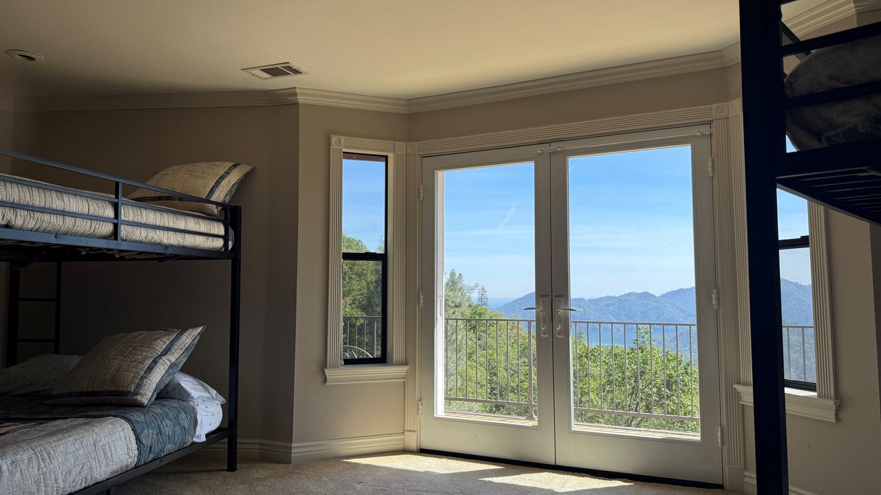 Photo of Bedroom in Lakehead