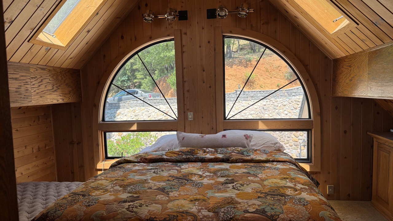 Photo of Bedroom in Lakehead