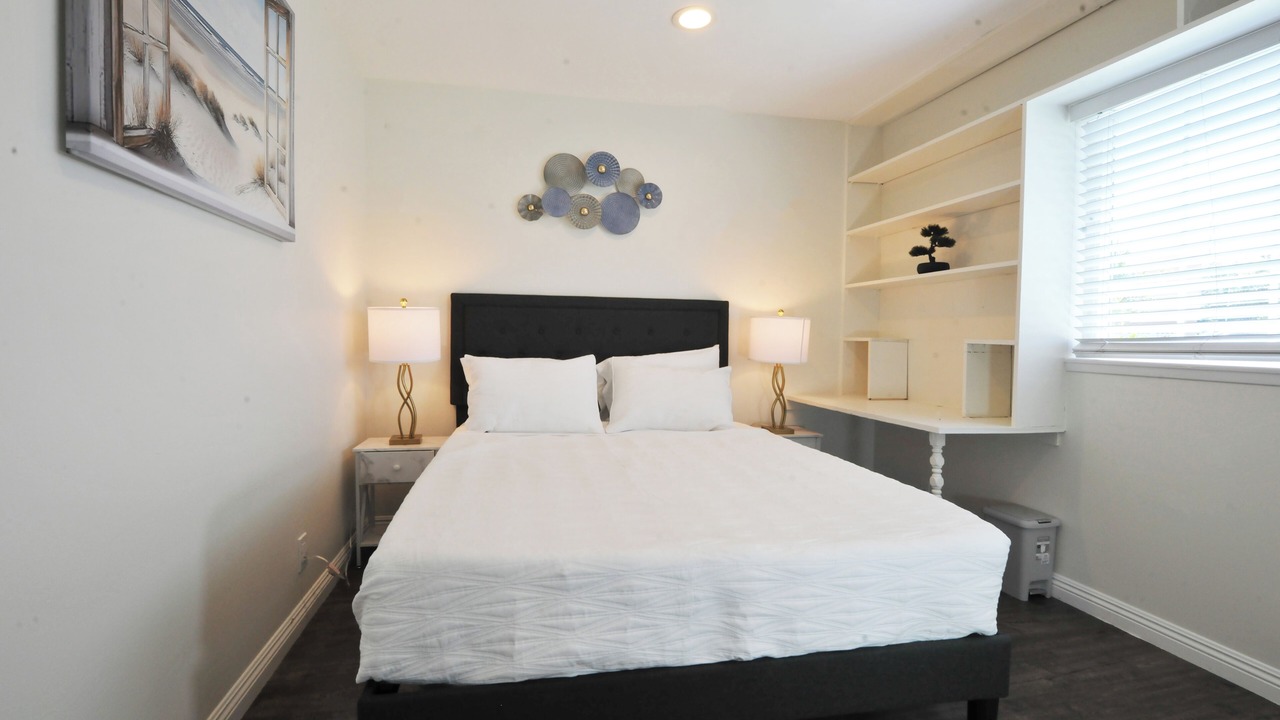 Photo of Bedroom in Huntington Beach
