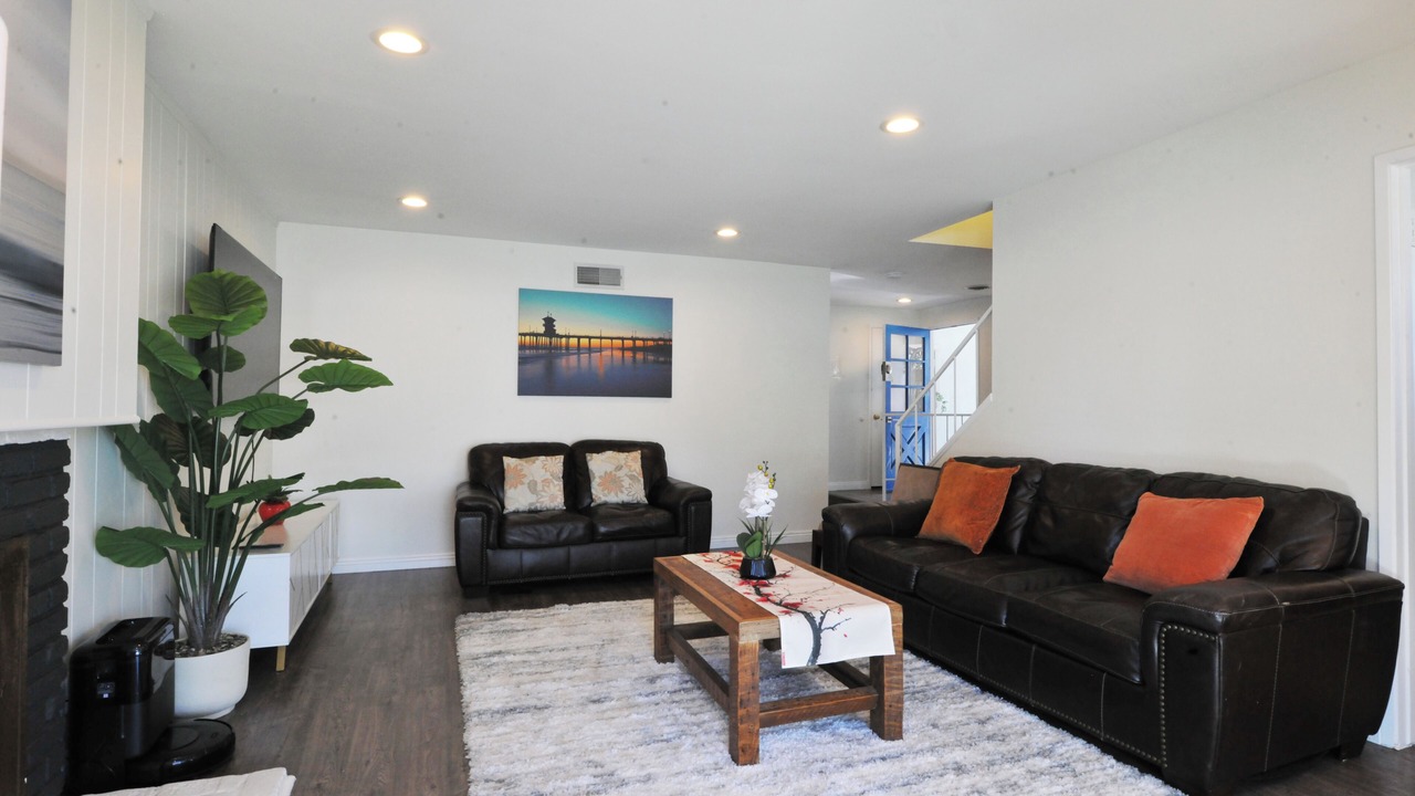 Photo of Livingroom in Huntington Beach