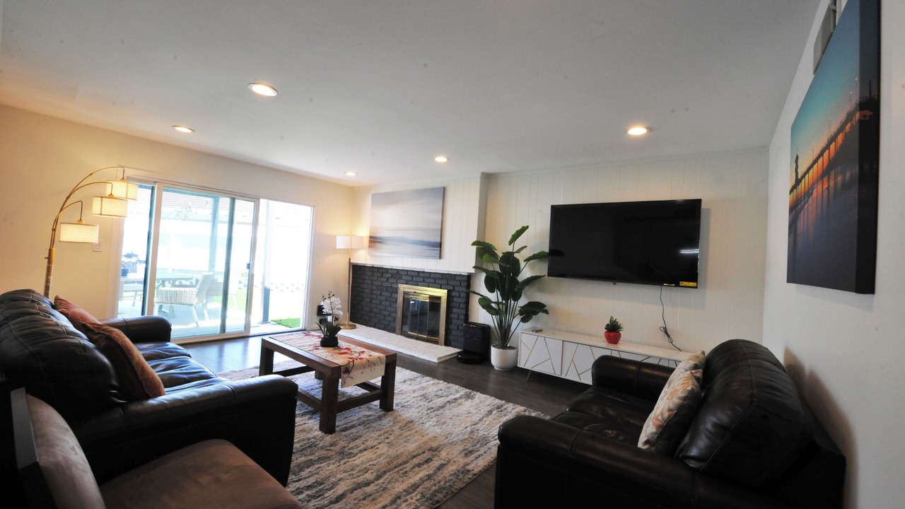Photo of Livingroom in Huntington Beach
