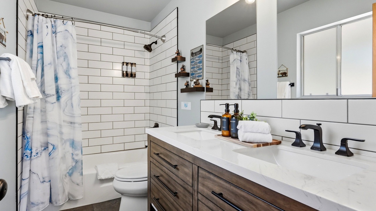 Photo of Bathroom in Yosemite Forks