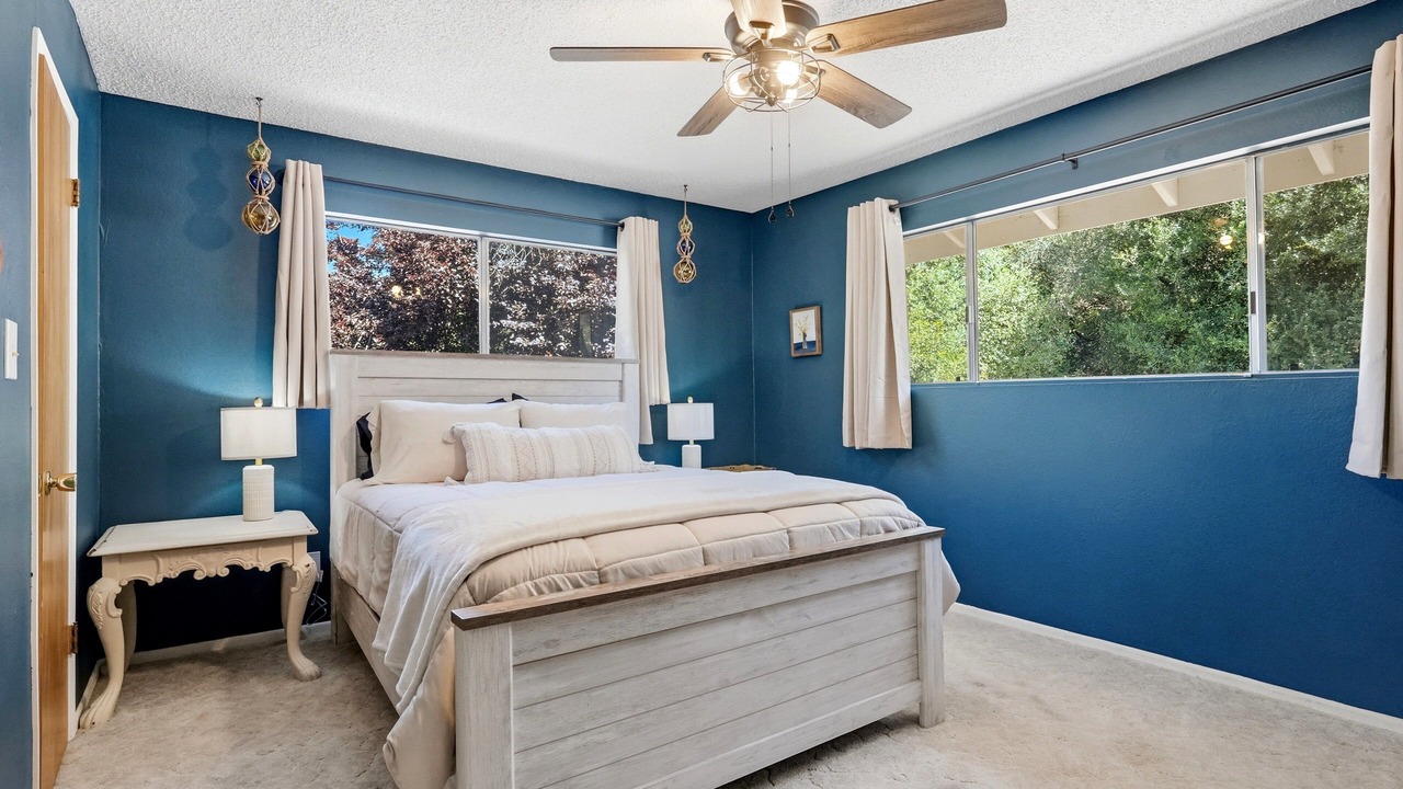 Photo of Bedroom in Yosemite Forks
